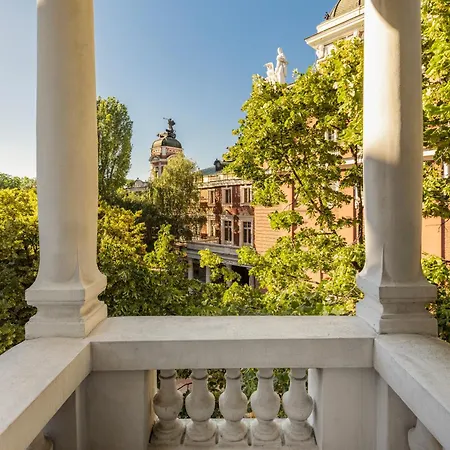 Lejlighedshotel The Nest By Juno