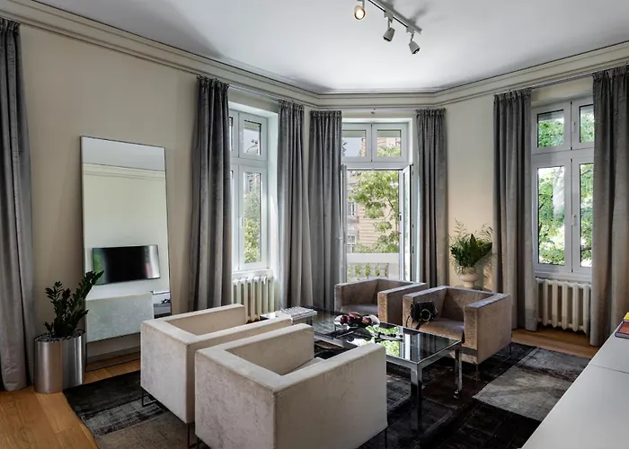 The Nest By Juno Aparthotel