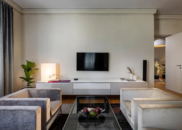 The Nest By Juno Aparthotel 4*